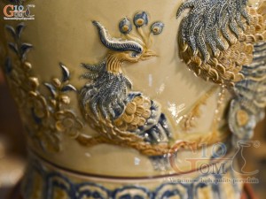 Đôi chóe men hoàng tộc đắp nổi Công Đào kênh đuôi, 25L