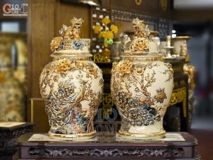 Đôi chóe men hoàng tộc đắp nổi Công Đào Phú Quý vẽ vàng 24k, 30L