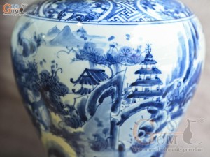 Đôi chóe men lam cổ vẽ cảnh Sơn Thủy, cao 30cm