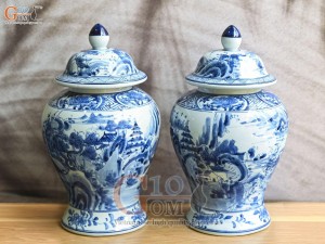 Đôi chóe men lam cổ vẽ cảnh Sơn Thủy, cao 30cm