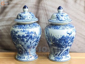 Đôi chóe men lam cổ vẽ cảnh Sơn Thủy, cao 30cm