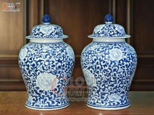 Đôi chóe men lam cổ vẽ hoa dây nền băng, 15L