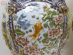 Đôi chóe men lam đắp nổi tứ cảnh Công Đào Phú Quý 60L, vẽ vàng 24k