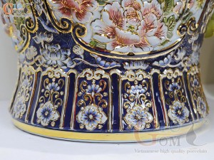 Đôi chóe men lam đắp nổi tứ cảnh Công Đào Phú Quý 60L, vẽ vàng 24k