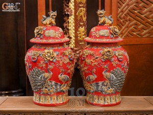 Đôi chóe men màu đắp nổi Công Đào Tài Lộc nền đỏ, 50L