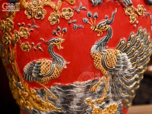 Đôi chóe men màu đắp nổi Công Đào Tài Lộc nền đỏ, 50L