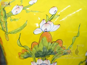 Đôi chóe men màu vẽ Chép Sen Tài Lộc, 30L