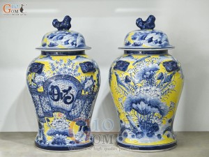 Đôi chóe men màu vẽ Đức Phúc tràm cổ nền vàng, 30L