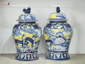 Đôi chóe men màu vẽ Tùng Lộc tràm cổ nền vàng, 30L