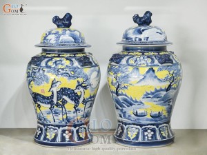 Đôi chóe men màu vẽ Tùng Lộc tràm cổ nền vàng, 30L