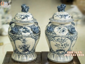 Đôi chóe men rạn cổ họa tiết Tứ Cảnh, 7L