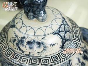 Đôi chóe men rạn cổ họa tiết Tứ Cảnh, 7L