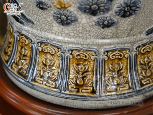 Đôi chóe men rạn đắp nổi Công Đào Phú Quý, 30L