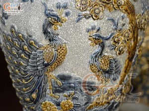 Đôi chóe men rạn đắp nổi Công Đào Phú Quý, 30L