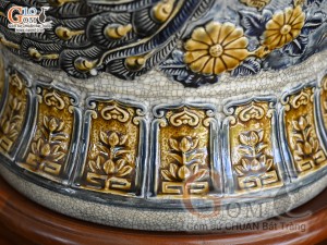 Đôi chóe men rạn đắp nổi Công Đào Phú Quý, 30L