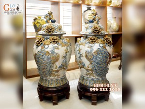 Đôi chóe men rạn đắp nổi Công Đào Phú Quý kênh, 50L