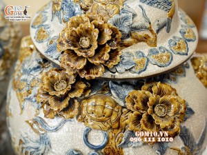 Đôi chóe men rạn đắp nổi Công Đào Phú Quý kênh, 50L