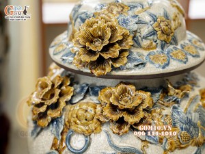 Đôi chóe men rạn đắp nổi Công Đào Phú Quý kênh, 50L