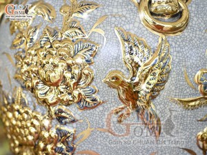 Đôi chóe men rạn đắp nổi Công Đào Phú Quý vẽ vàng 24k, 30L