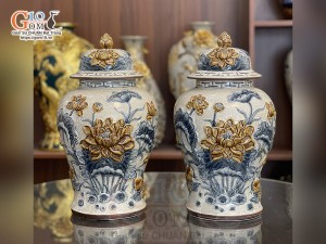 Đôi chóe men rạn đắp nổi hoa Sen cao cấp, 10L