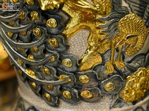 Đôi chóe men rạn đắp nổi kênh Công Đào Phú Quý dát vàng 24k, 40L