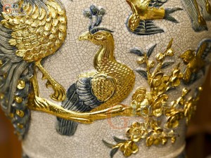 Đôi chóe men rạn đắp nổi kênh Công Đào Phú Quý dát vàng 24k, 40L