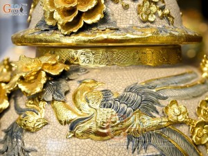 Đôi chóe men rạn đắp nổi kênh Công Đào Phú Quý dát vàng 24k, 40L