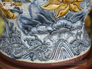 Đôi chóe men rạn đắp nổi Sen Cát Tường, 30L