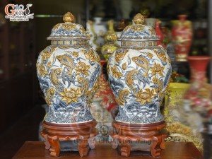 Đôi chóe men rạn đắp nổi Sen Cát Tường, 30L