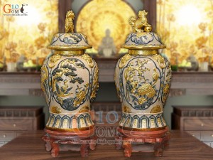 Đôi chóe men rạn đắp nổi tứ cảnh Tùng Cúc Sen Mai dát vàng 24k, 30L