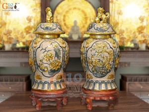 Đôi chóe men rạn đắp nổi tứ cảnh Tùng Cúc Sen Mai dát vàng 24k, 30L