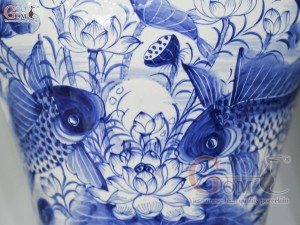 Đôi chóe men trắng vẽ Chép Sen xanh lam, 30L