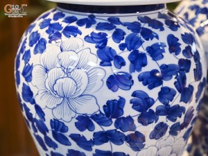 Đôi chóe men trắng vẽ hoa Phù Dung, 20L