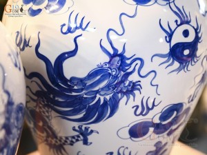 Đôi chóe men trắng vẽ Long Phụng, 30L