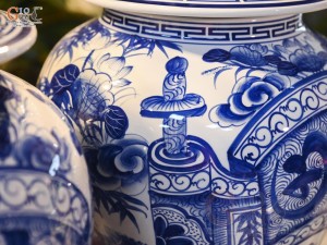 Đôi chóe men trắng vẽ Phúc Đức, 30L