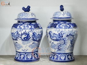 Đôi chóe men trắng vẽ Song Long Chầu Nguyệt xanh lam, 30L