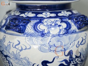 Đôi chóe men trắng vẽ Song Long Chầu Nguyệt xanh lam, 30L