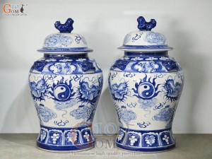 Đôi chóe men trắng vẽ Song Long Chầu Nguyệt xanh lam, 30L