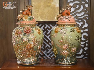 Đôi chóe men vân mây đắp nổi Công Đào Phú Quý, 30L