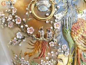 Đôi chóe men vân mây đắp nổi Công Đào Phú Quý vẽ vàng 24k, 60 Lít