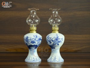 Đôi đèn dầu chân váy men lam cổ vẽ Sen Đại Cát, cao 17cm