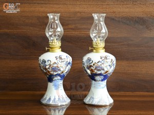 Đôi đèn dầu chân váy men lam cổ vẽ Sen Đại Cát vẽ vàng, cao 17cm
