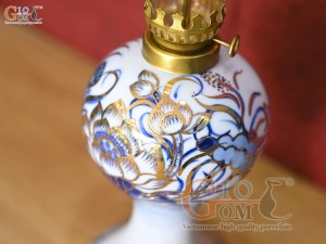 Đôi đèn dầu Đại Phát men lam cổ vẽ vàng 24k, cao 18cm