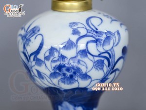 Đôi đèn dầu chân váy men lam cổ vẽ Sen Đại Cát, cao 17cm