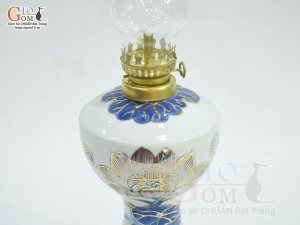 Đôi đèn dầu dáng vuông men lam cổ vẽ Sen Tài Lộc, vẽ vàng 24k, cao 18cm