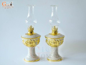 Đôi đèn dầu dáng vuông men rạn đắp nổi hoa Sen dát vàng 24k, cao 18cm