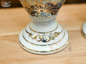 Đôi đèn dầu dáng xoài men lam vẽ Sen Đại Cát, vẽ vàng 24k cao 18cm