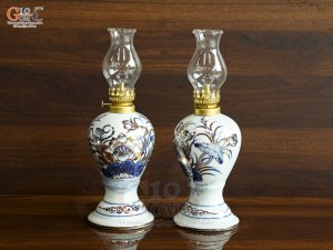 Đôi đèn dầu dáng xoài men lam vẽ Sen Đại Cát vẽ vàng, cao 18cm