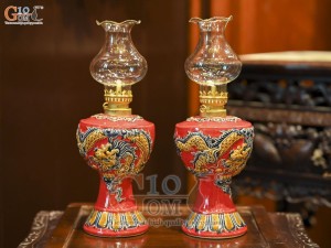 Đôi đèn dầu men màu đắp nổi Rồng Như Ý nền đỏ, cao 16cm