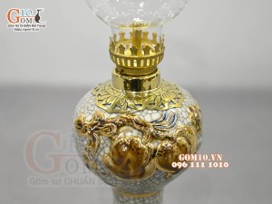 Đôi đèn dầu men rạn đắp đào vẽ vàng 24k